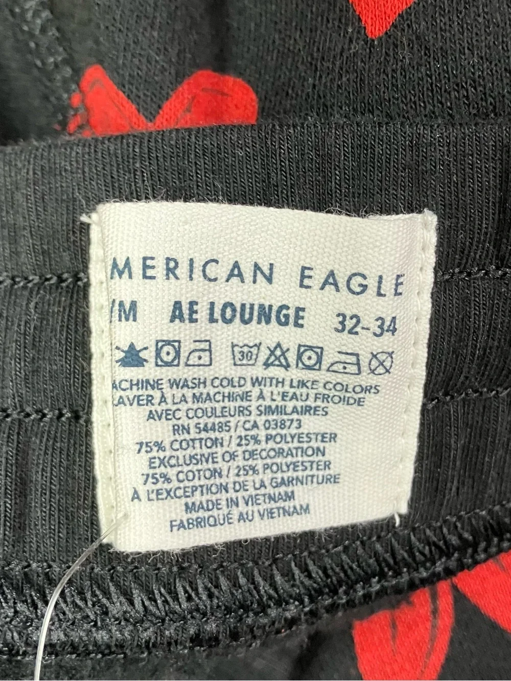 American Eagle Men’s Size M AE Lounge Sweatpant Joggers Hearts Red Black NWT!